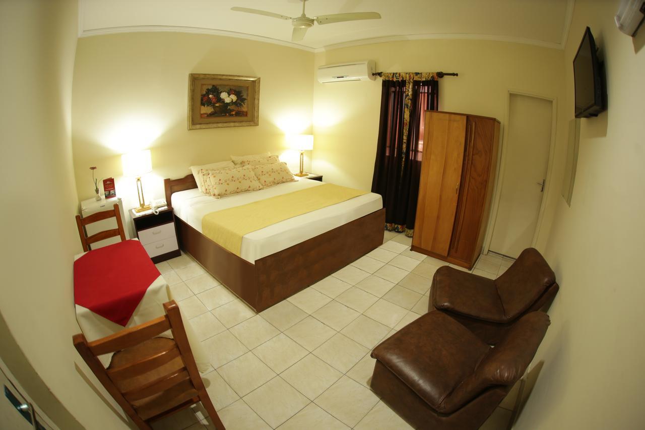 Hotel Del Sur Сан-Лоренсо Номер фото